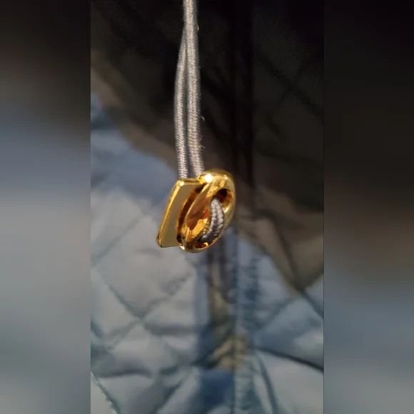 21. NWT Tahari Quilted Jacket - Picture 12 of 13